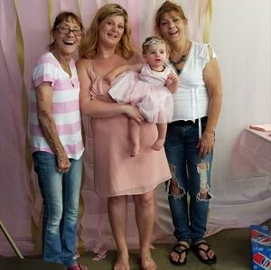 Meet your Posher, Pamela